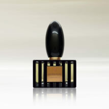 Esse Strikes The Notes Tonkaholic Extrait de Parfum 100ml
